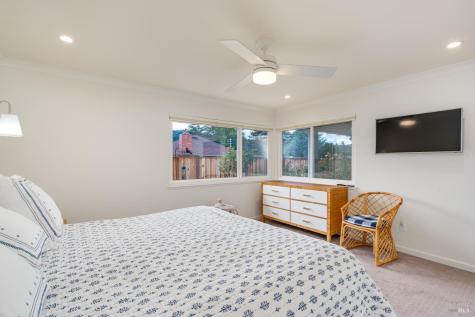 7000 Oak Leaf Drive Santa Rosa CA 95409
