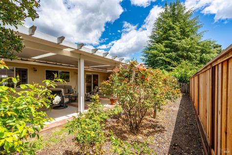 7000 Oak Leaf Drive Santa Rosa CA 95409