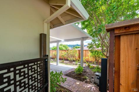 7000 Oak Leaf Drive Santa Rosa CA 95409