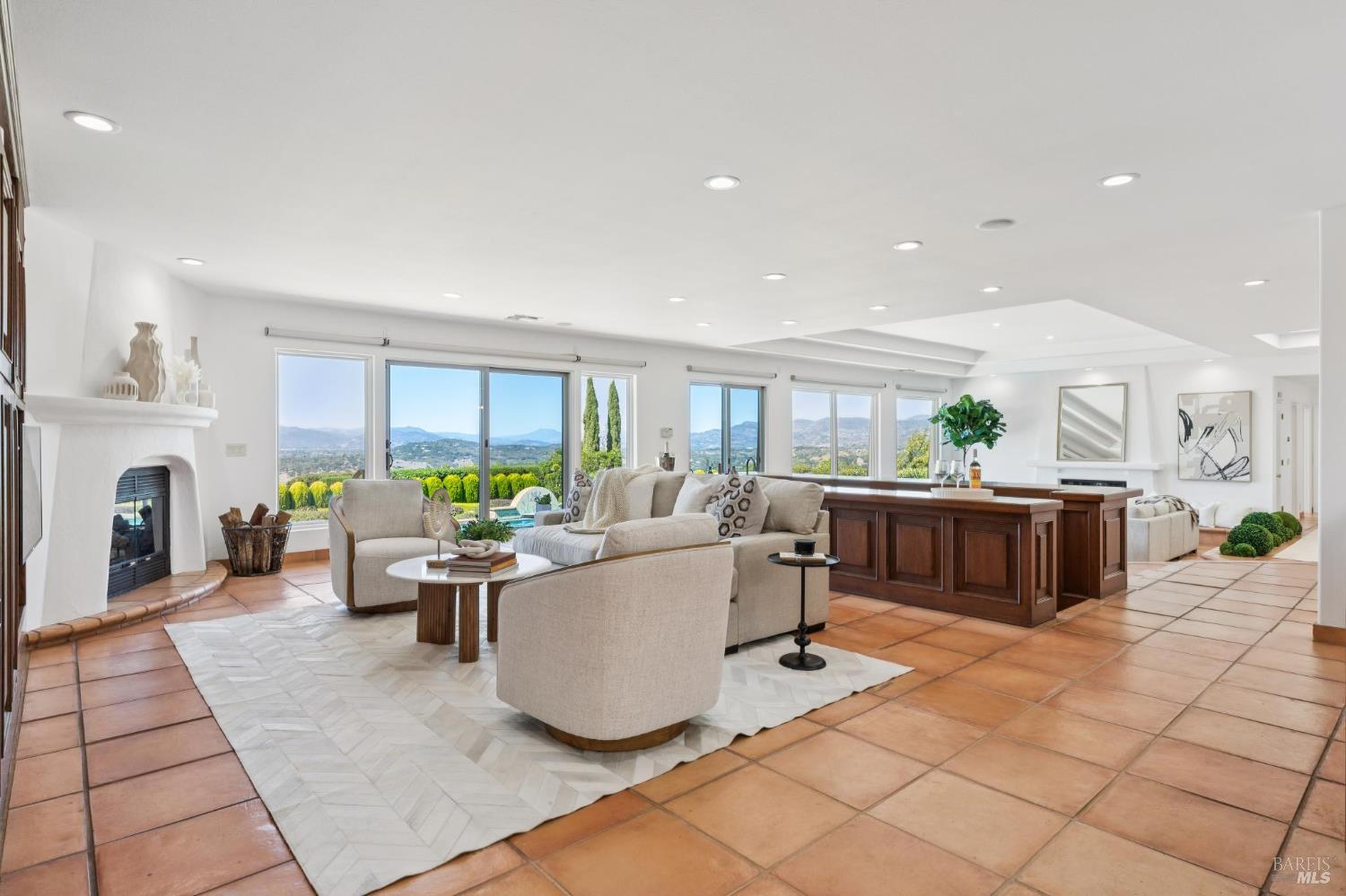 215 Kreuzer Lane Napa CA 94559