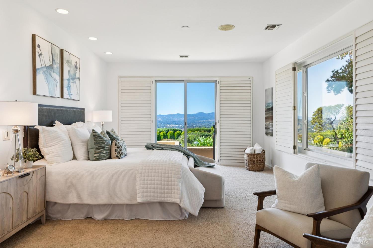 215 Kreuzer Lane Napa CA 94559