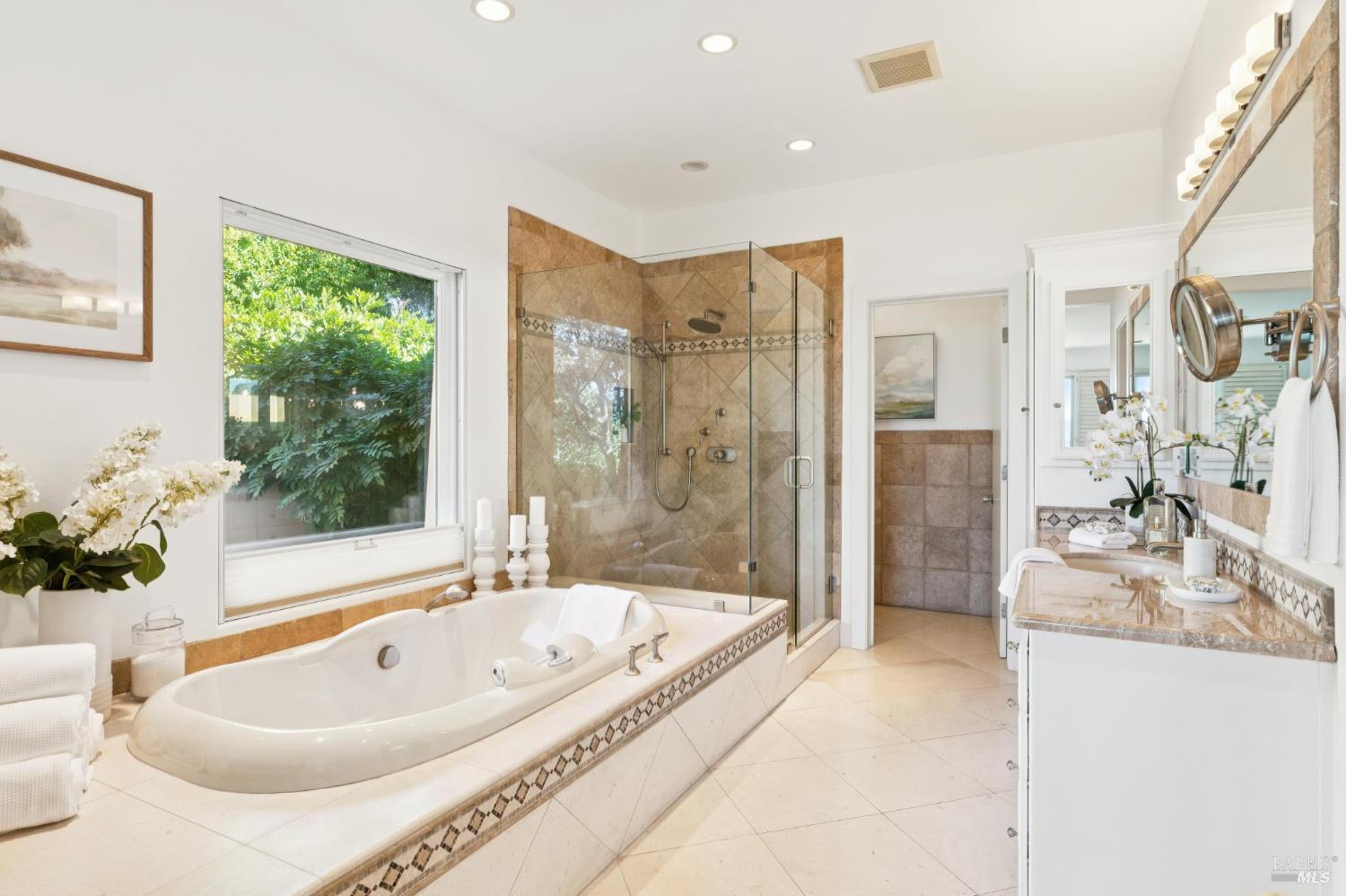 215 Kreuzer Lane Napa CA 94559