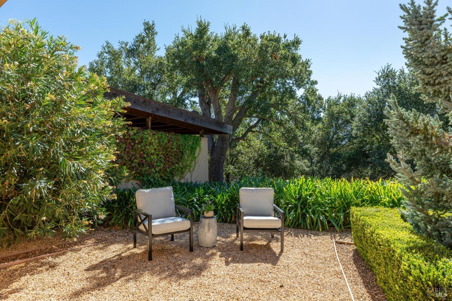215 Kreuzer Lane Napa CA 94559
