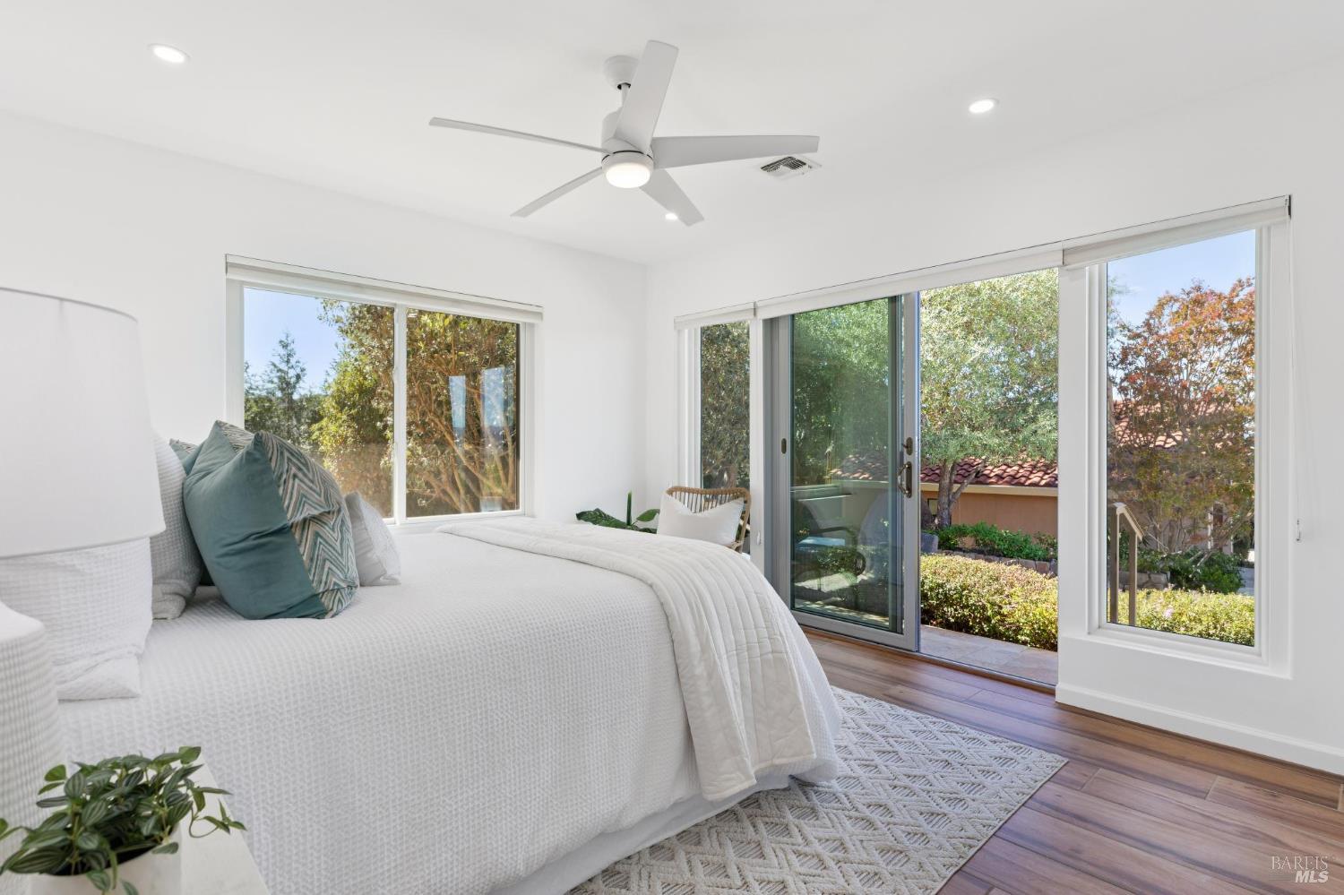 215 Kreuzer Lane Napa CA 94559