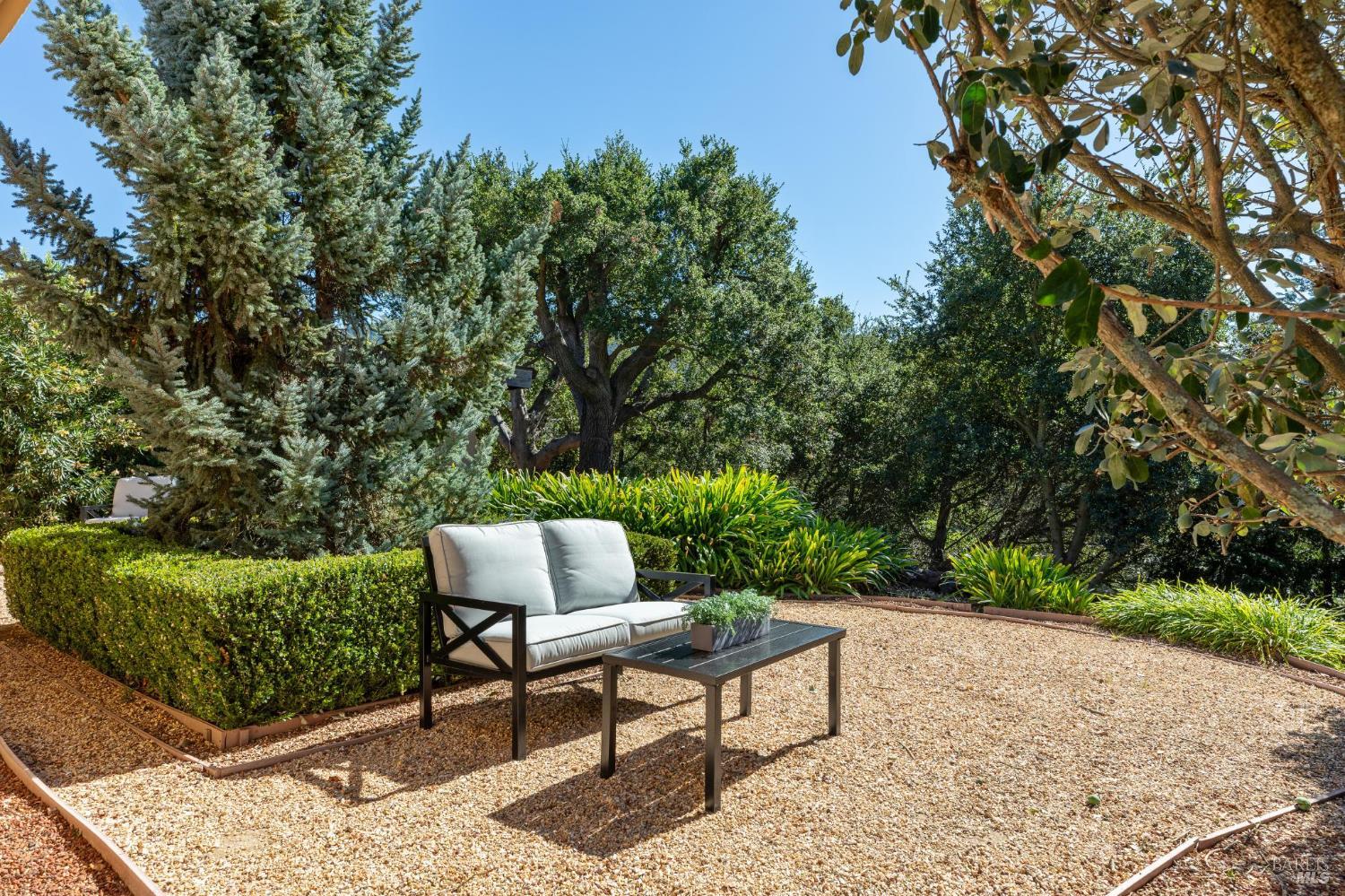 215 Kreuzer Lane Napa CA 94559