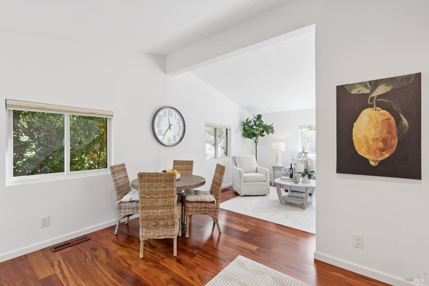 215 Kreuzer Lane Napa CA 94559