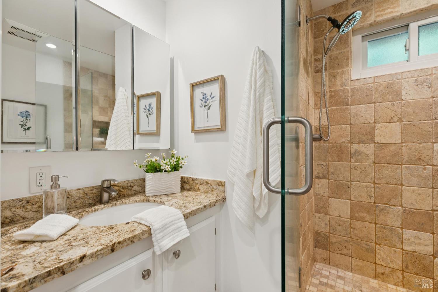 215 Kreuzer Lane Napa CA 94559