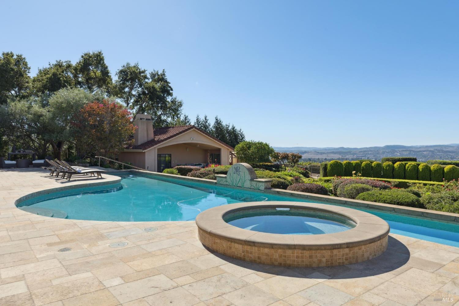 215 Kreuzer Lane Napa CA 94559