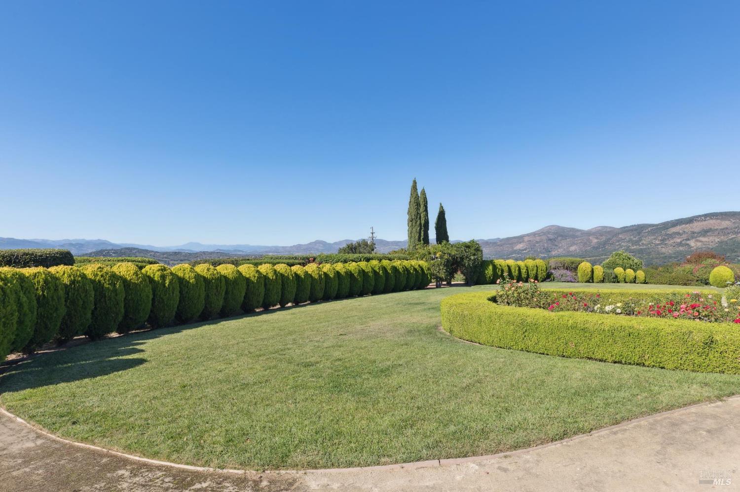 215 Kreuzer Lane Napa CA 94559