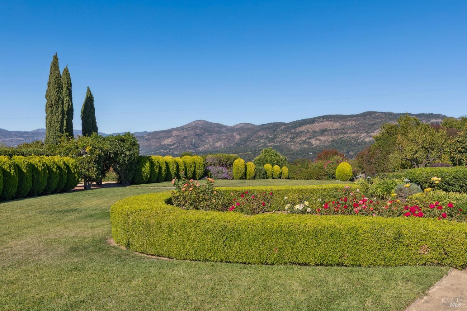 215 Kreuzer Lane Napa CA 94559