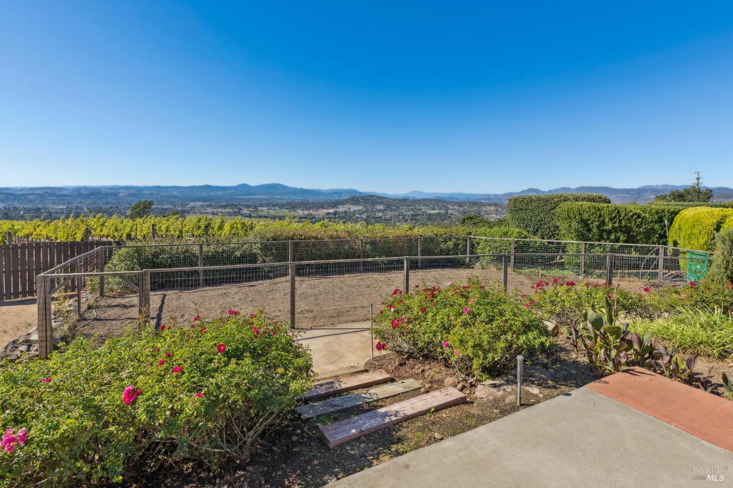 215 Kreuzer Lane Napa CA 94559