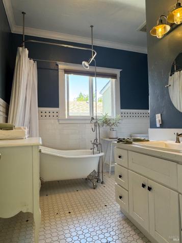 4743 Montgomery Drive Santa Rosa CA 95409