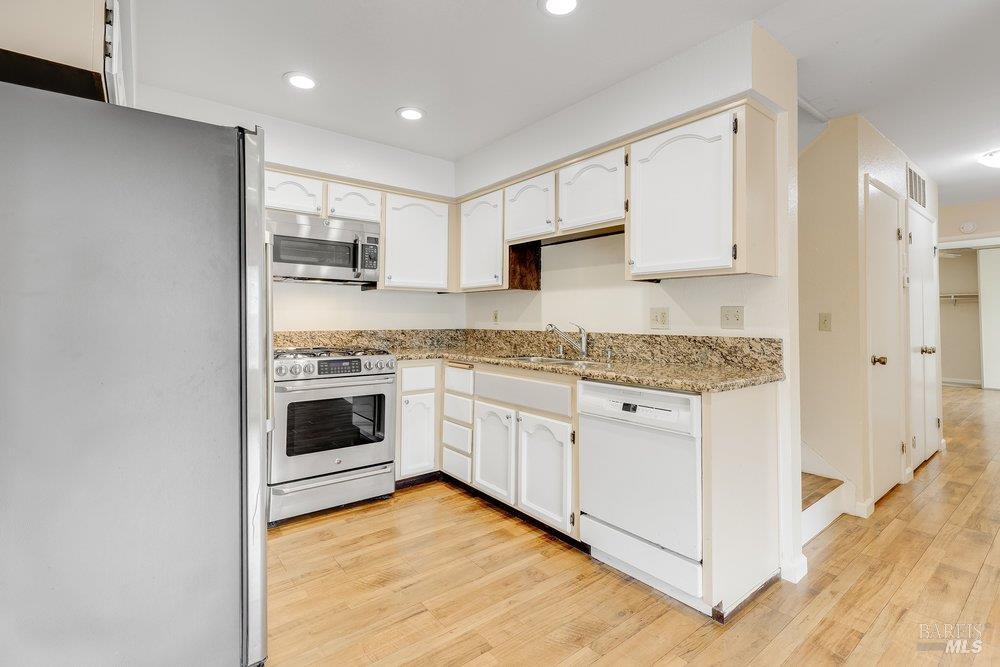 1182 Hartford Place Fairfield CA 94534