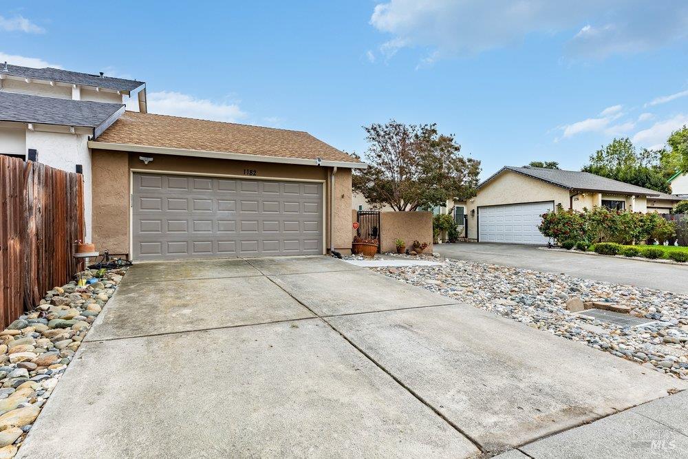 1182 Hartford Place Fairfield CA 94534