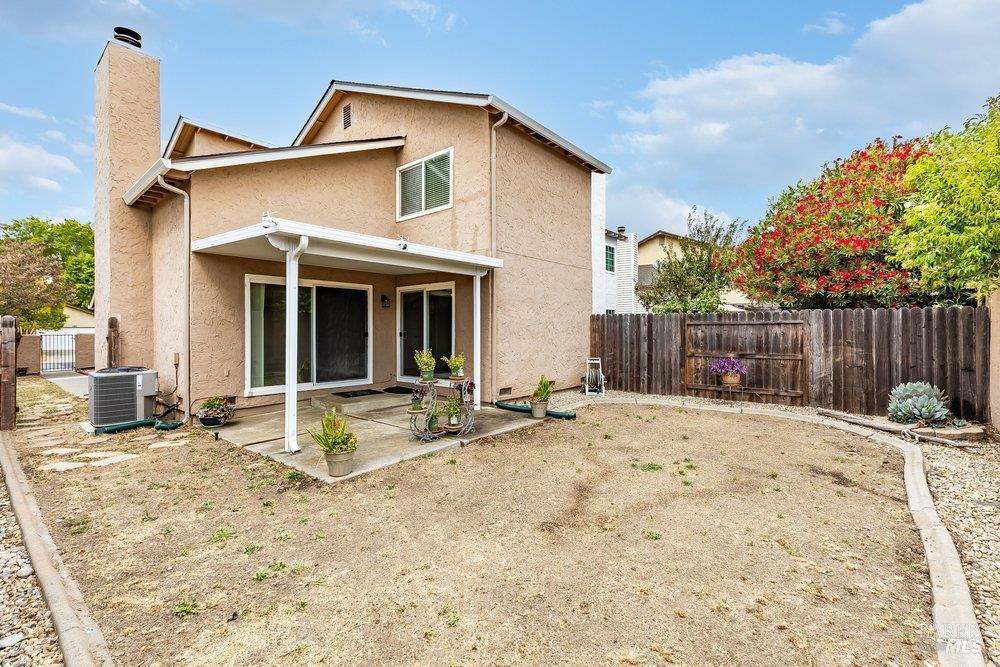 1182 Hartford Place Fairfield CA 94534