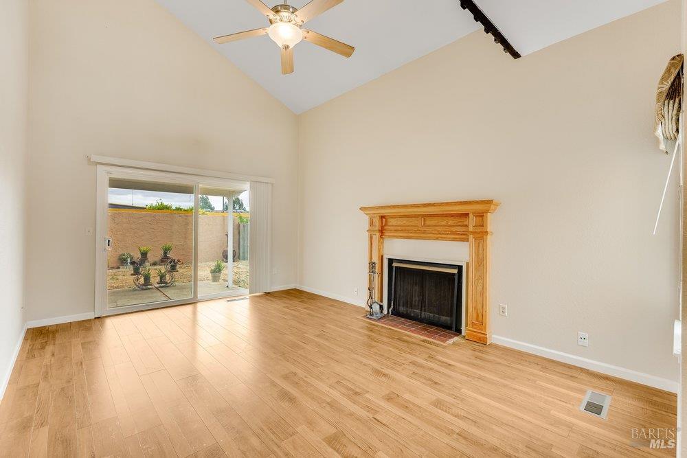1182 Hartford Place Fairfield CA 94534