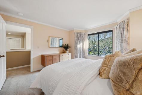 11 Badger Court Novato CA 94949
