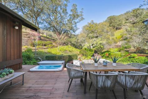 11 Badger Court Novato CA 94949