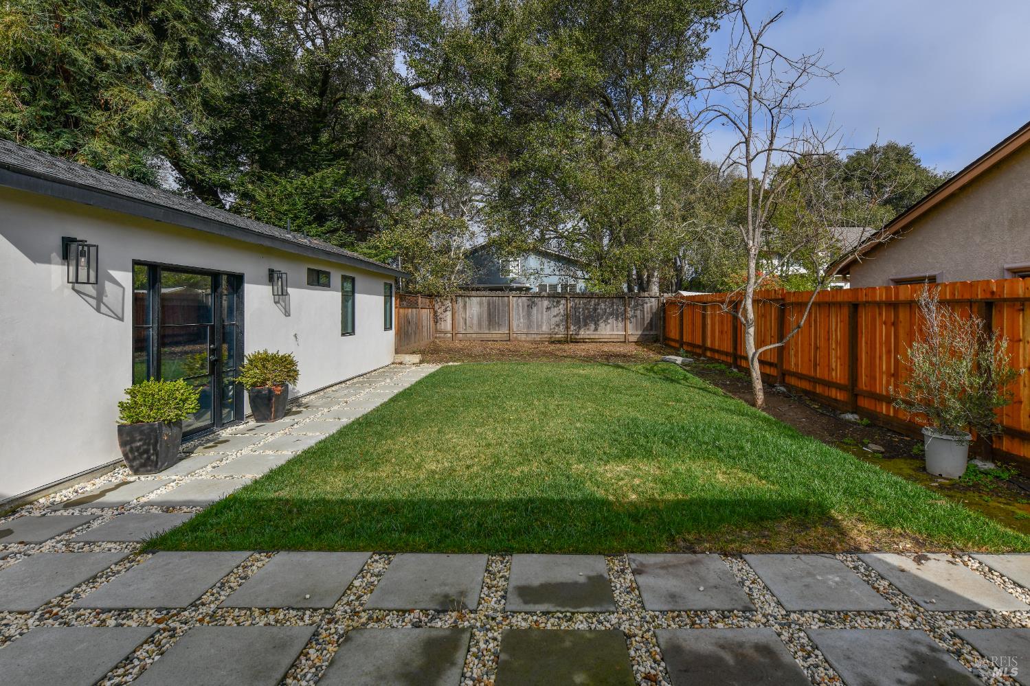 2470 W Pueblo Avenue Napa CA 94558
