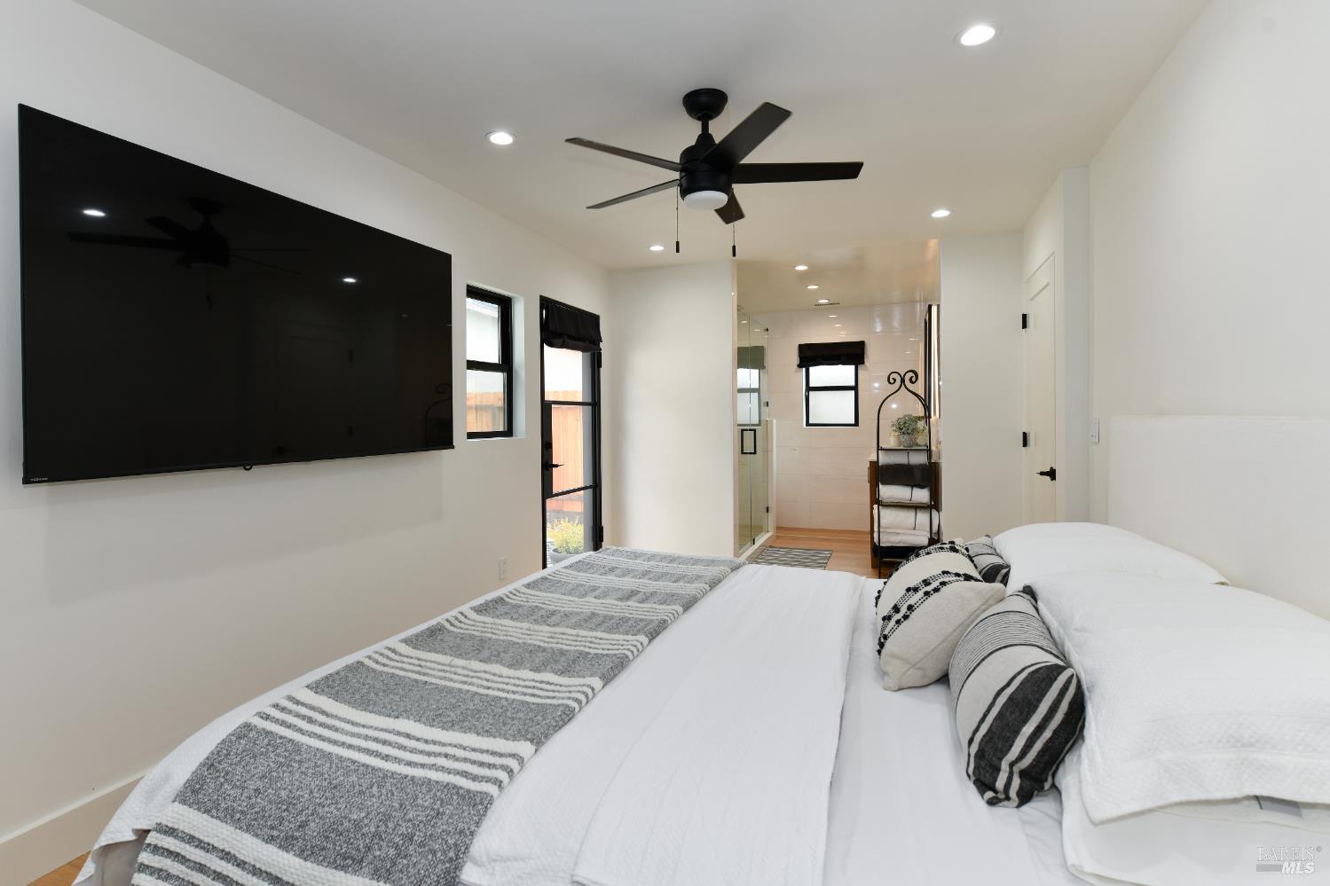 2470 W Pueblo Avenue Napa CA 94558