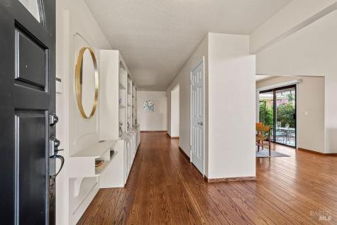 8280 Oakmont Drive Santa Rosa CA 95409
