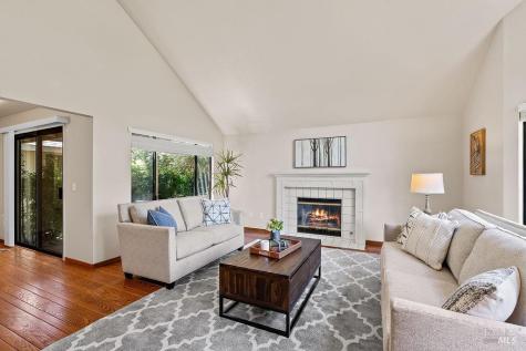 8280 Oakmont Drive Santa Rosa CA 95409