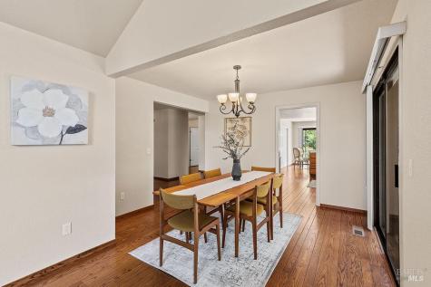 8280 Oakmont Drive Santa Rosa CA 95409