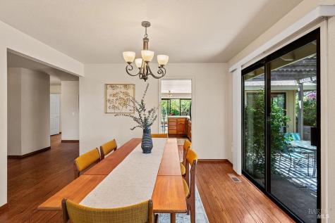 8280 Oakmont Drive Santa Rosa CA 95409