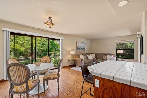 8280 Oakmont Drive Santa Rosa CA 95409