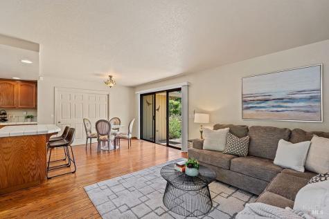8280 Oakmont Drive Santa Rosa CA 95409