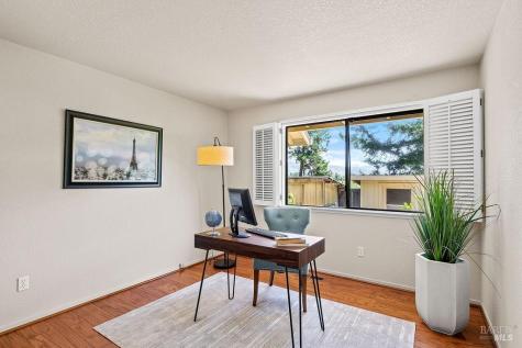 8280 Oakmont Drive Santa Rosa CA 95409