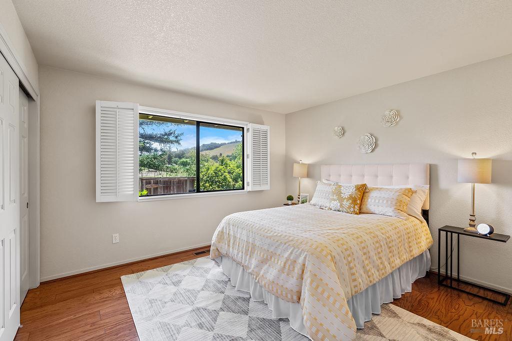 8280 Oakmont Drive Santa Rosa CA 95409