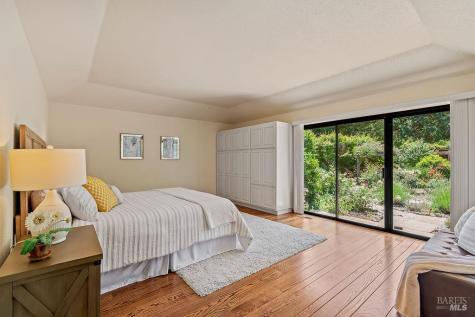 8280 Oakmont Drive Santa Rosa CA 95409