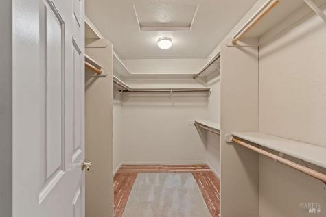 8280 Oakmont Drive Santa Rosa CA 95409