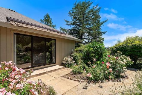8280 Oakmont Drive Santa Rosa CA 95409