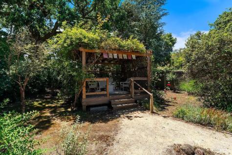 8280 Oakmont Drive Santa Rosa CA 95409