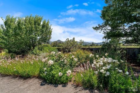 8280 Oakmont Drive Santa Rosa CA 95409