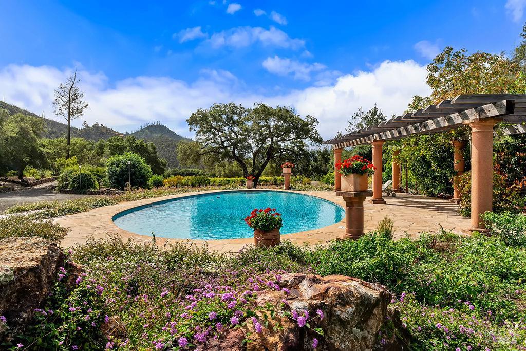 321 Dutch Henry Canyon Road Calistoga CA 94515