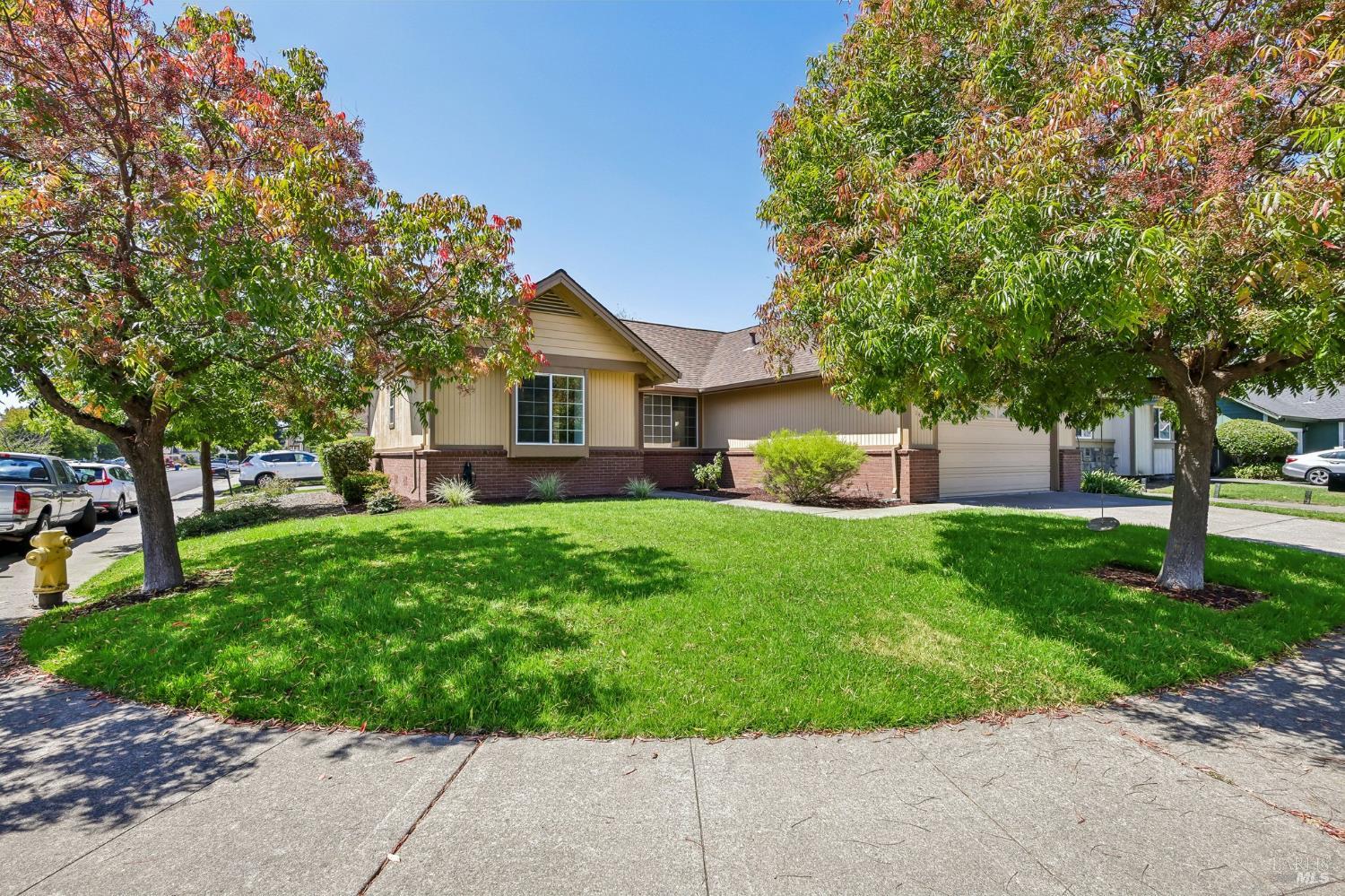 1443 Dandelion Way Petaluma CA 94954