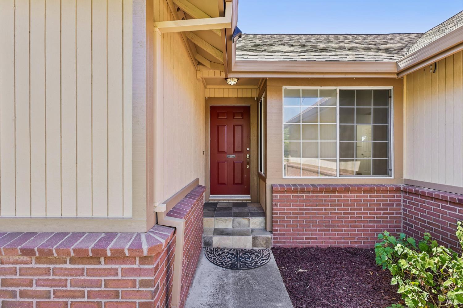 1443 Dandelion Way Petaluma CA 94954