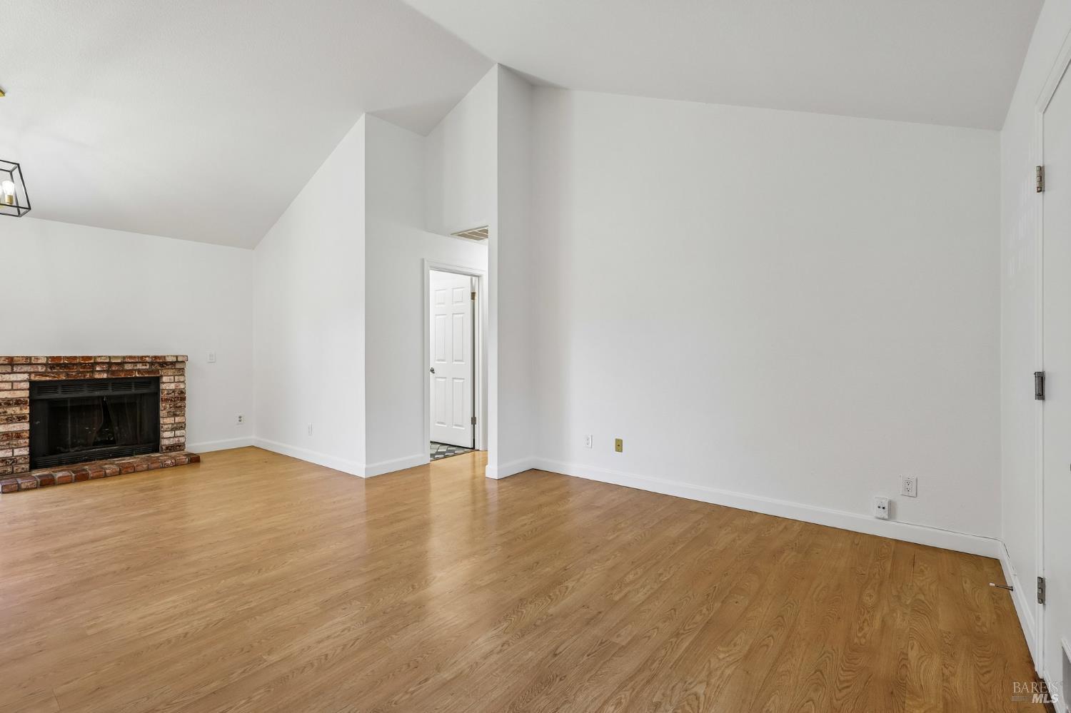 1443 Dandelion Way Petaluma CA 94954