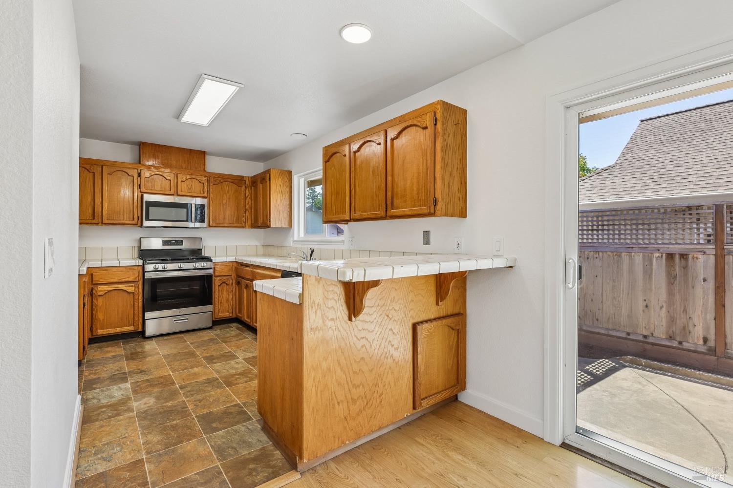 1443 Dandelion Way Petaluma CA 94954