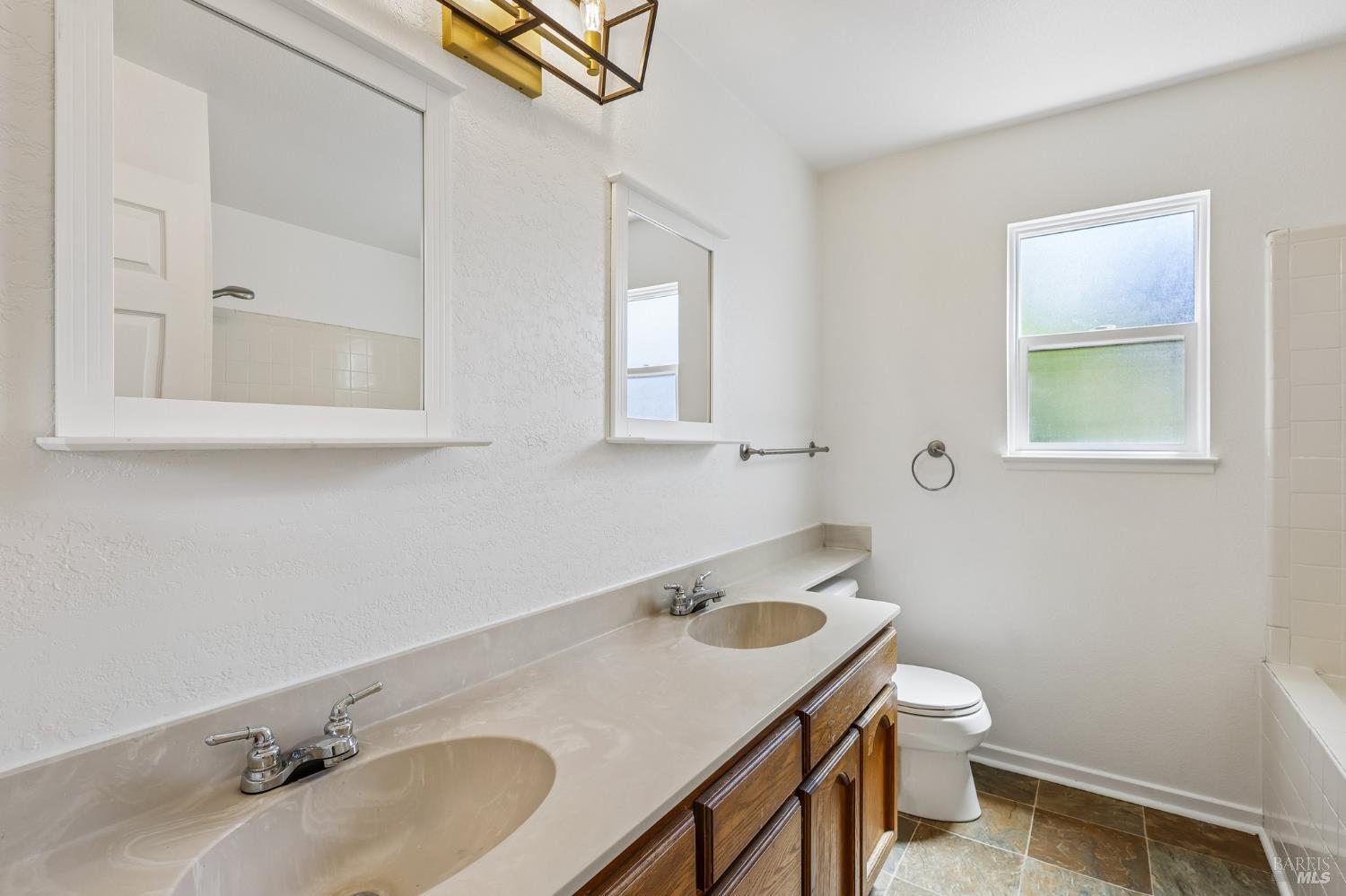 1443 Dandelion Way Petaluma CA 94954