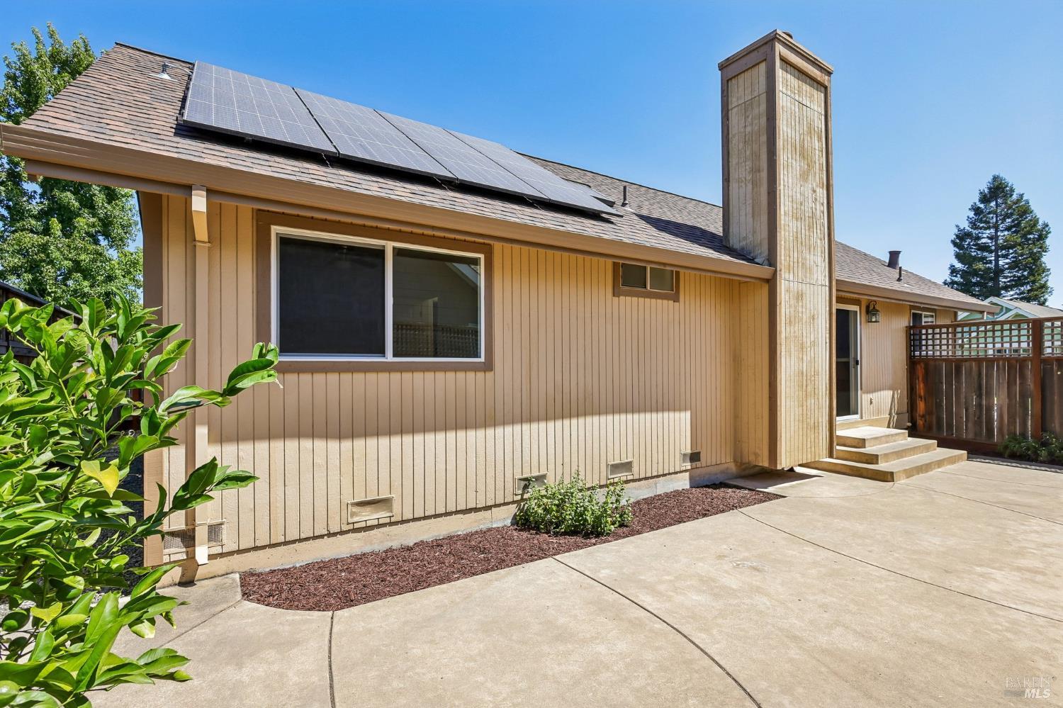 1443 Dandelion Way Petaluma CA 94954