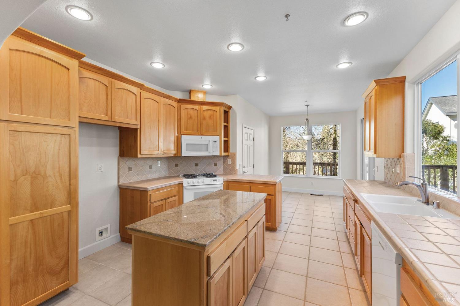 397 Parkview Drive Healdsburg CA 95448