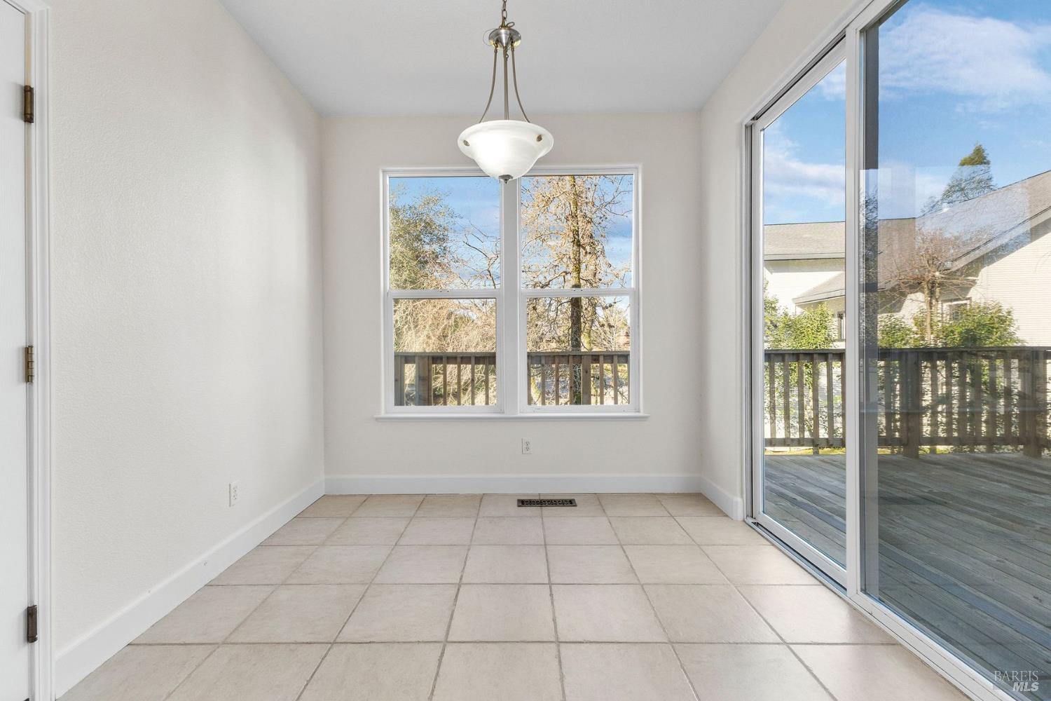 397 Parkview Drive Healdsburg CA 95448