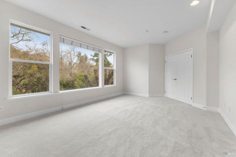 397 Parkview Drive Healdsburg CA 95448