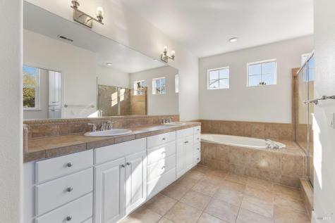 397 Parkview Drive Healdsburg CA 95448