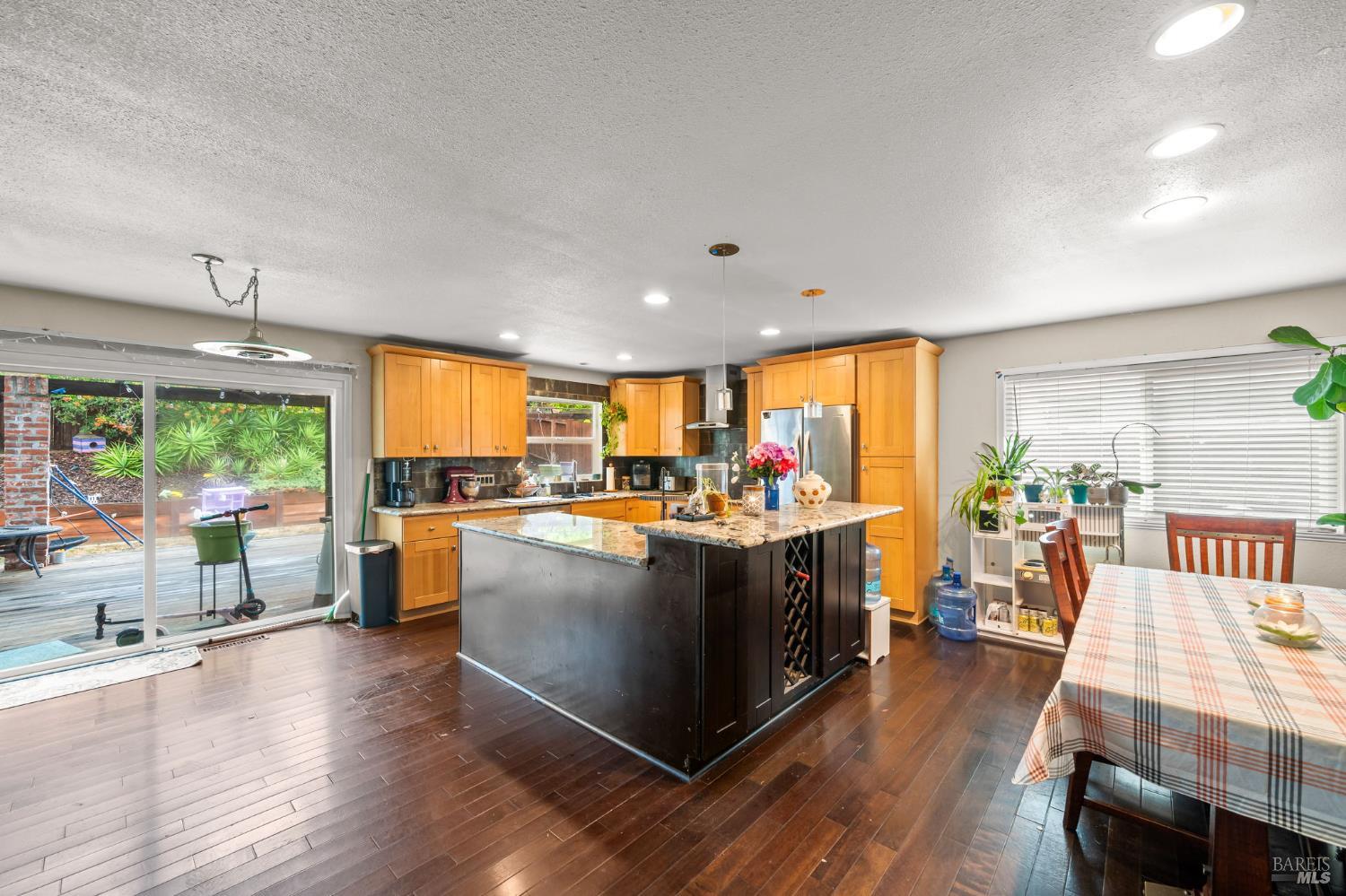 506 Midway Court Martinez CA 94553