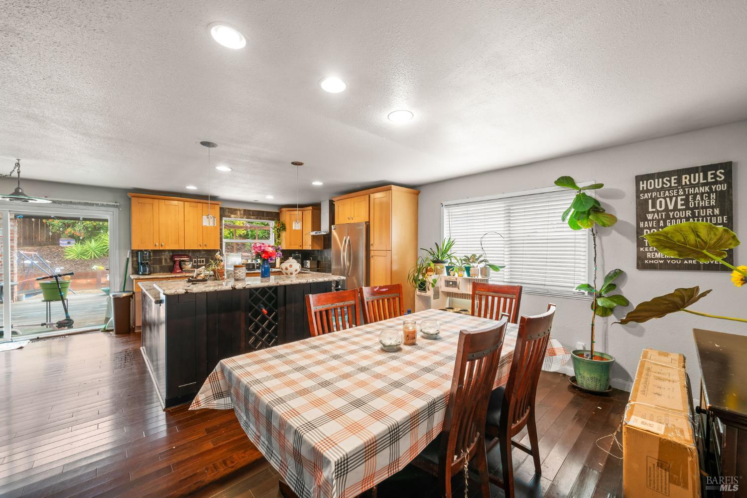 506 Midway Court Martinez CA 94553